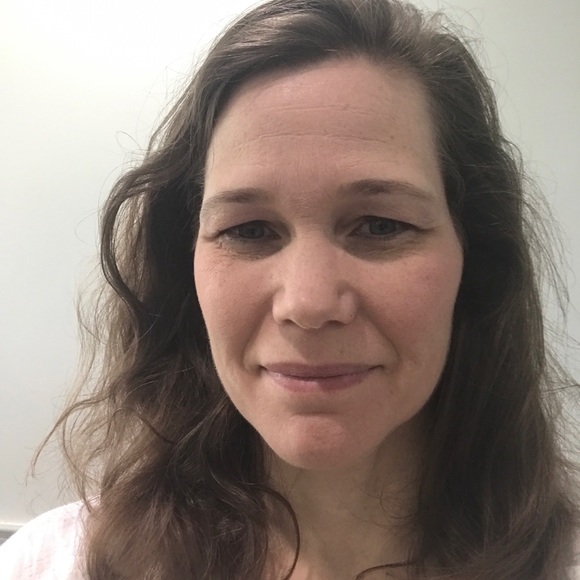 Meet your Posher, Karen - Picture 1 of 1